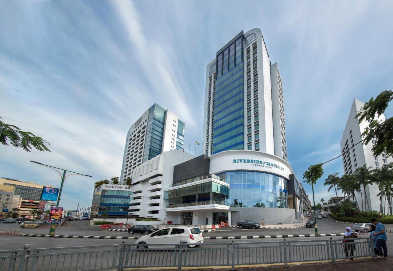 Astana Wing - Riverside Majestic Hotel Kuching Luaran gambar