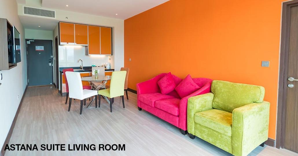 Astana Wing - Riverside Majestic Hotel Kuching Luaran gambar