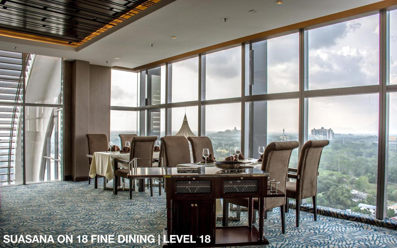 Astana Wing - Riverside Majestic Hotel Kuching Luaran gambar